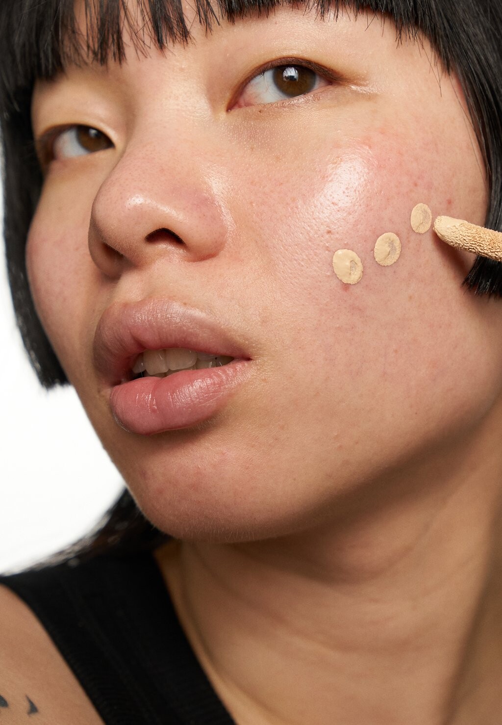 Консилер FULL COVERAGE 2 IN 1 FOUNDATION AND CONCEALER KIKO Milano, разноцветный
Консилер FULL COVERAGE 2 IN 1 FOUNDATION AND CONCEALER KIKO Milano, разноцветный