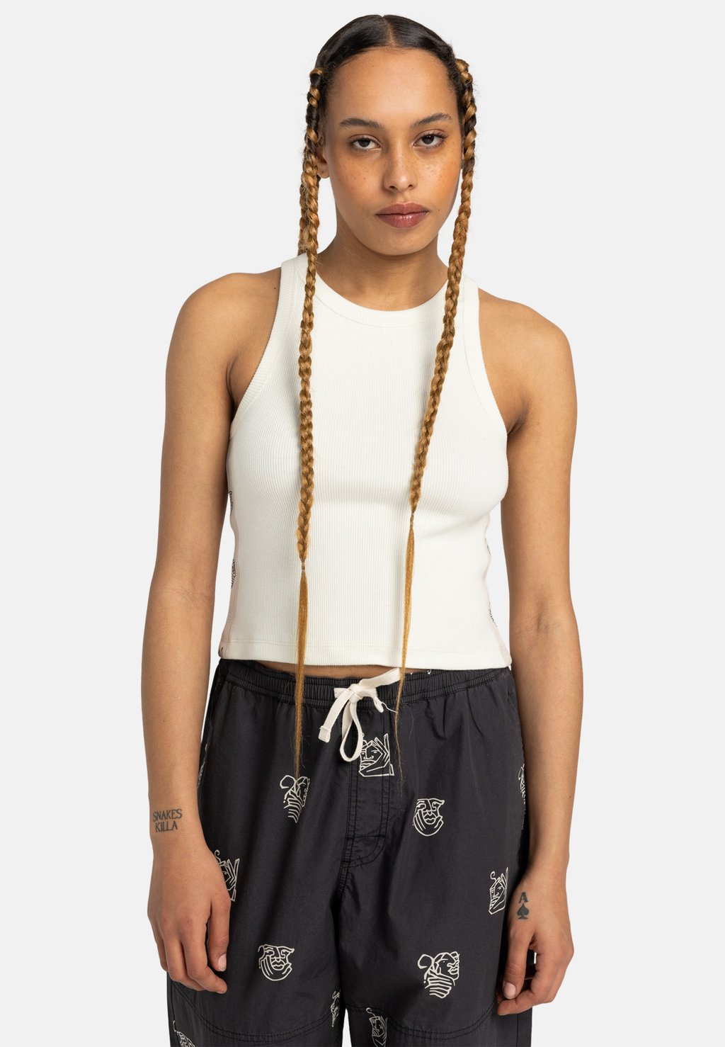 Топ Element, белый
Топ Element, белый