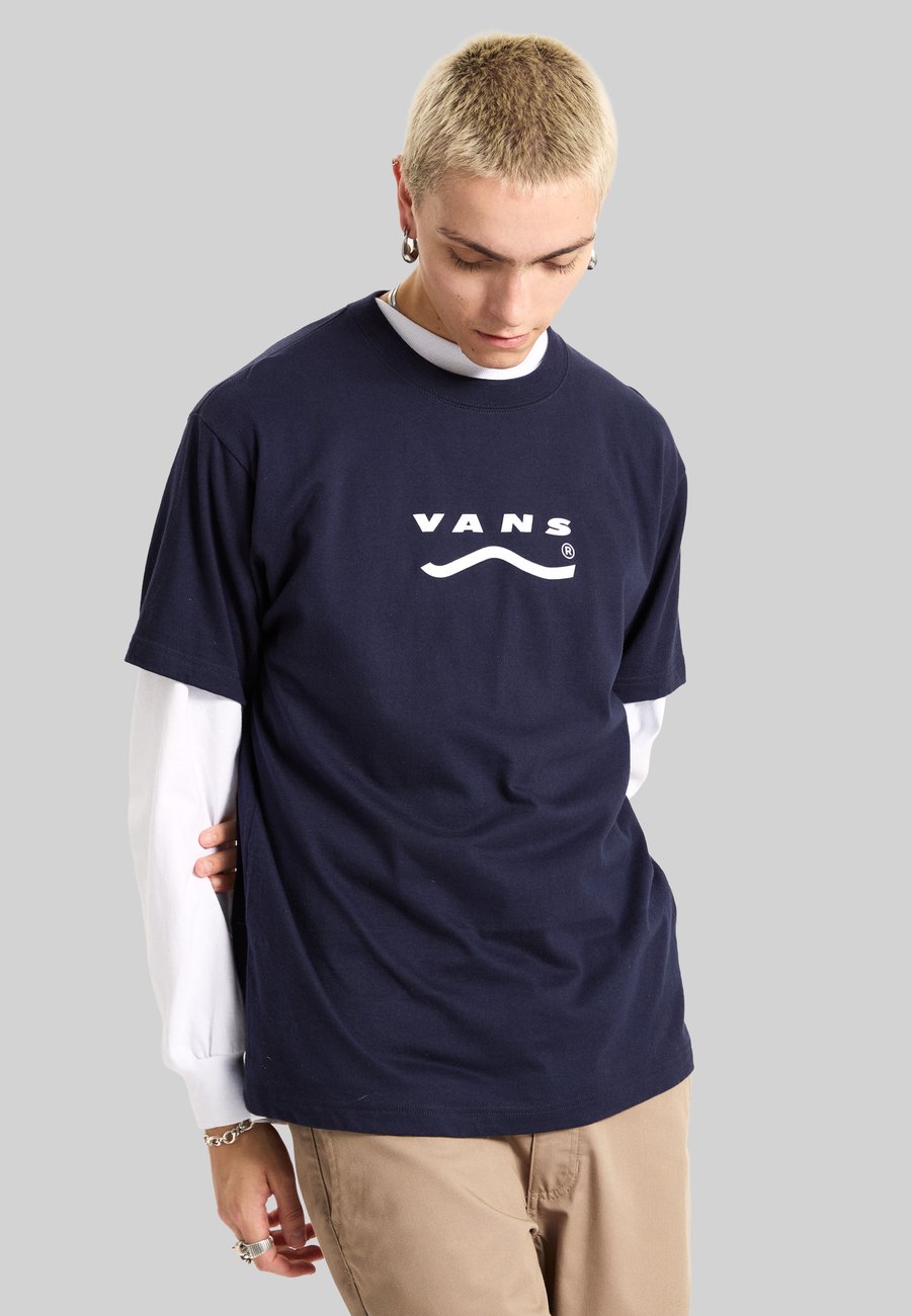 Футболка Vans DETERMINED, Navy/Blue
Футболка Vans DETERMINED, Navy/Blue