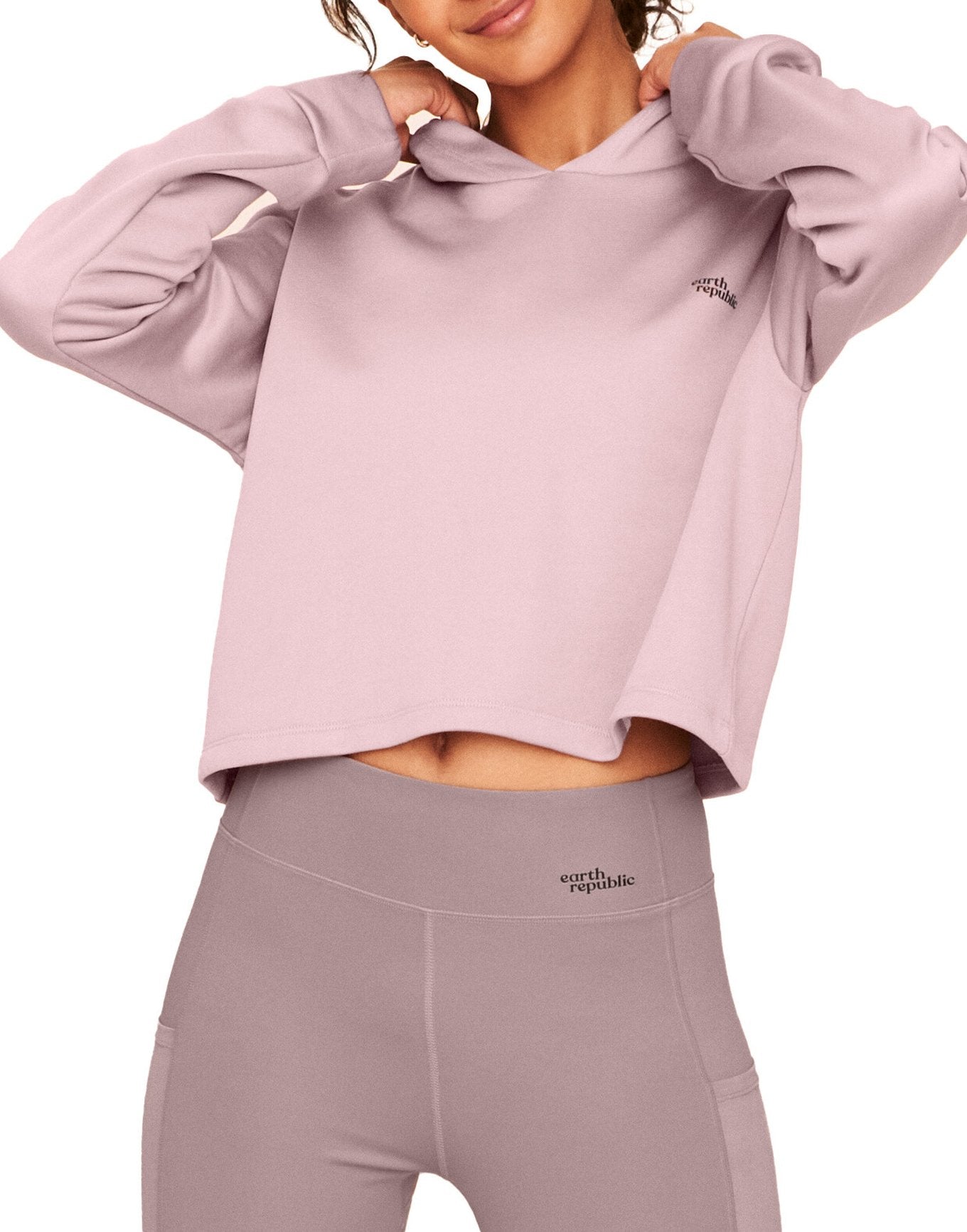 Женская укороченная толстовка с капюшоном Earth Republic Myah Adore Me, цвет chalk pink
Женская укороченная толстовка с капюшоном Earth Republic Myah Adore Me, цвет chalk pink