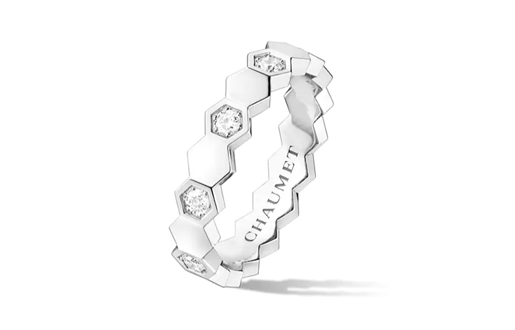 Chaumet Кольцо из белого золота 18 карат для женщин
Chaumet Кольцо из белого золота 18 карат для женщин