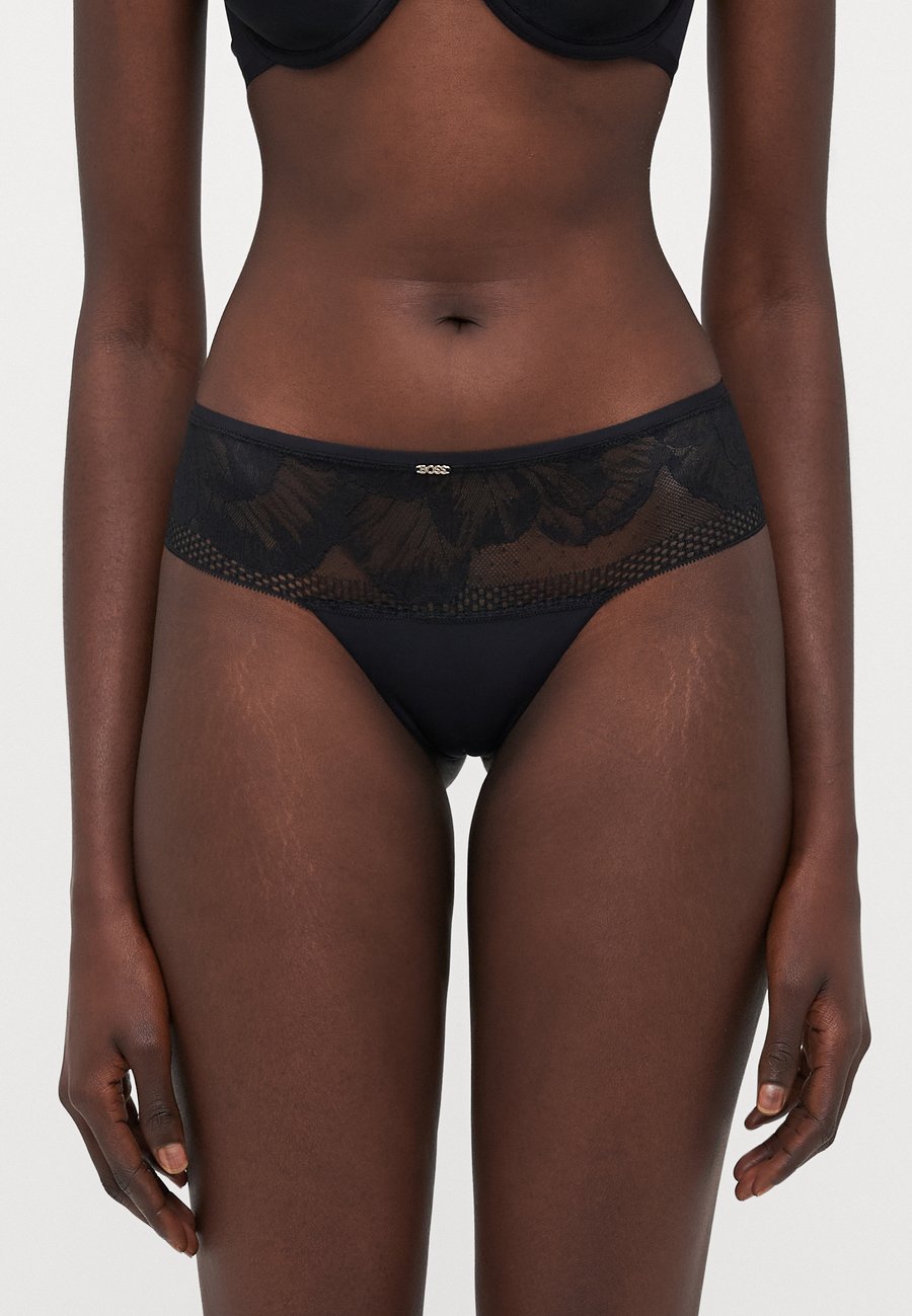 Трусы BOSS THONG PEONY, Black
Трусы BOSS THONG PEONY, Black