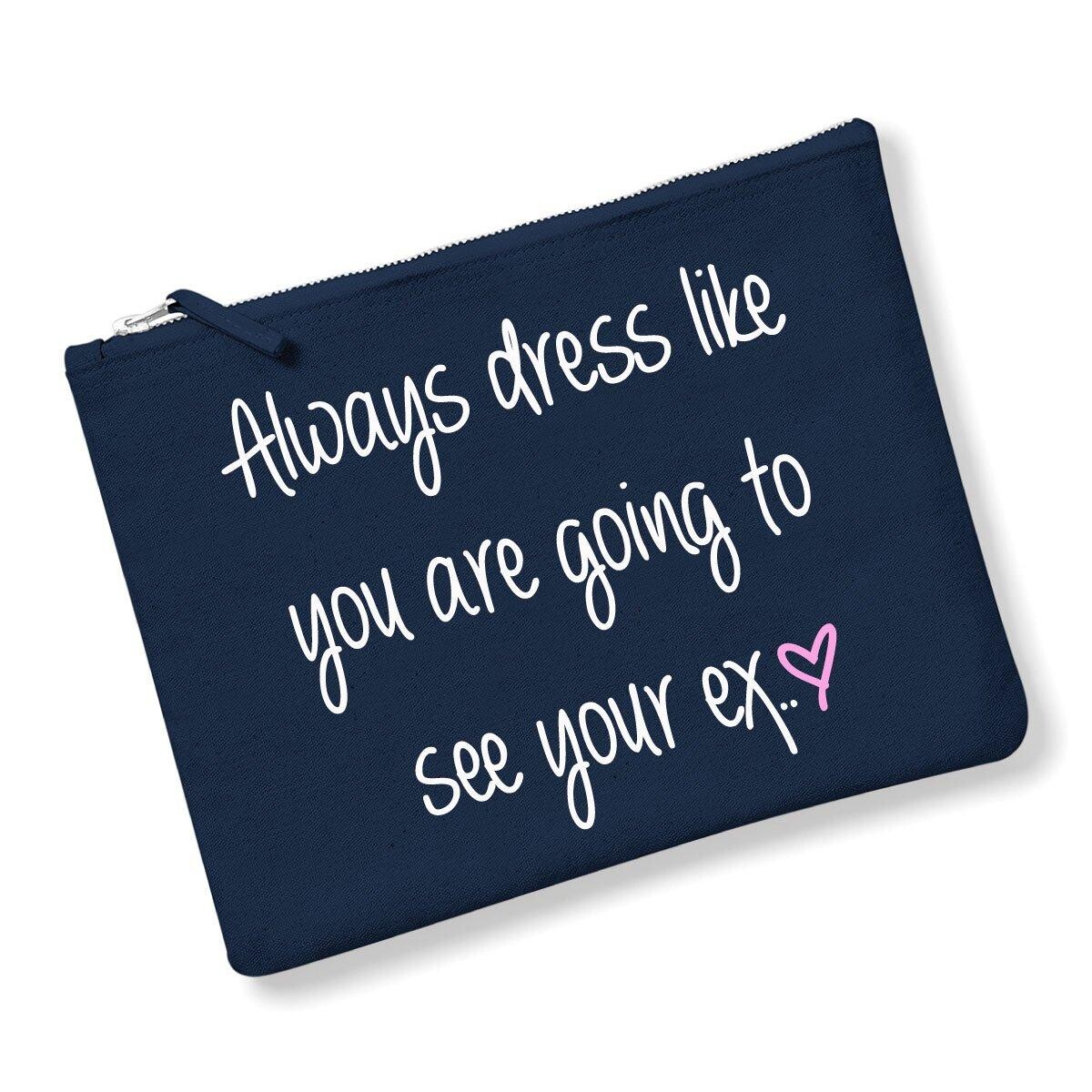 Всегда одевайтесь так, будто собираетесь увидеть свою бывшую косметичку Темно-синяя, серая или розовая 60 SECOND MAKEOVER, темно-синий
Всегда одевайтесь так, будто собираетесь увидеть свою бывшую косметичку Темно-синяя, серая или розовая 60 SECOND MAKEOVER, темно-синий