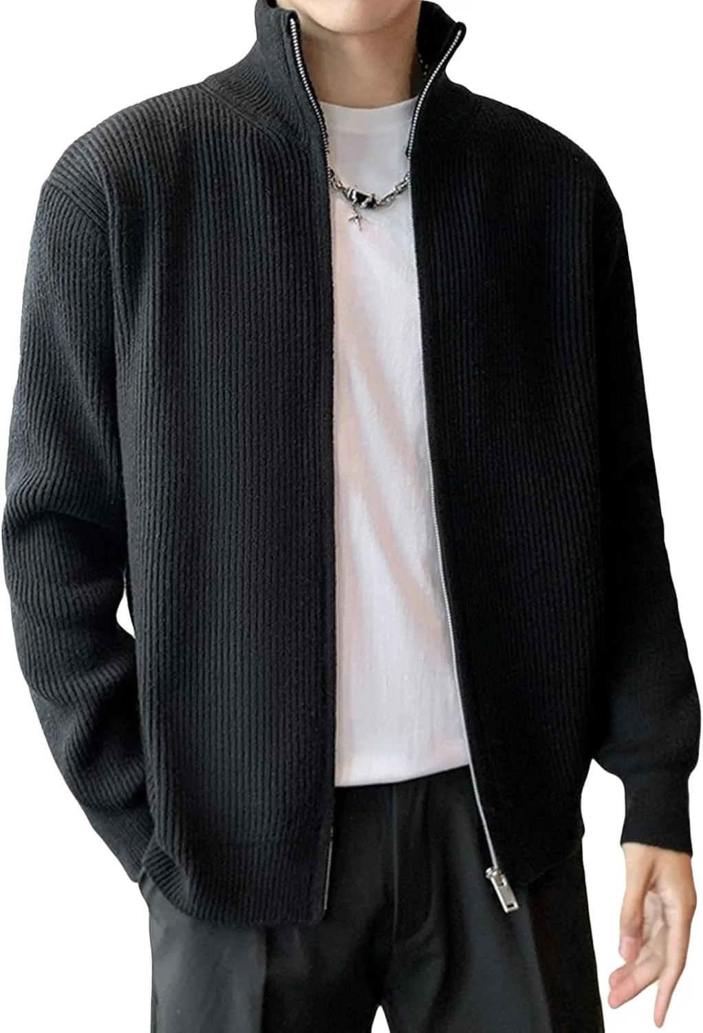 Мужской кардиган с воротником стойкой и длинной молнией
Мужской кардиган с воротником стойкой и длинной молнией