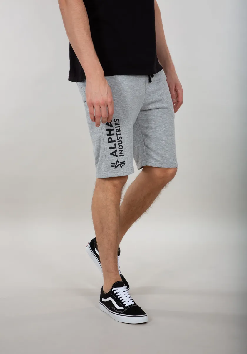 Толстовки Alpha Industries " Alpha Industries Мужчины - Шорты Basic Short AI", серый
Толстовки Alpha Industries " Alpha Industries Мужчины - Шорты Basic Short AI", серый