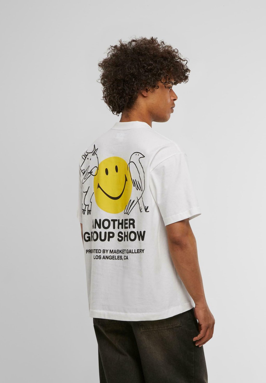 Футболка с принтом SMILEY CAM Market, белый
Футболка с принтом SMILEY CAM Market, белый