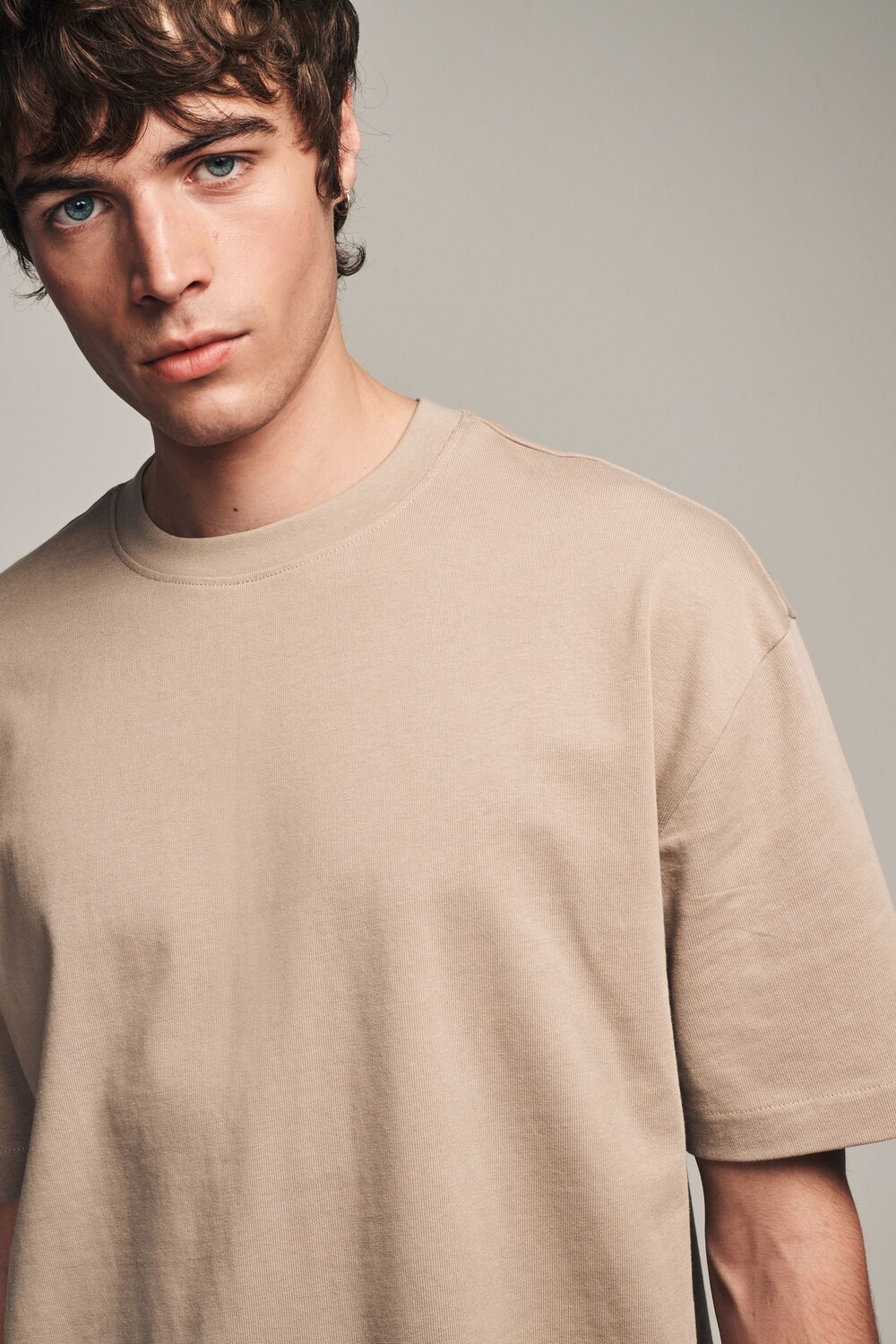 Свободный крой, мягкая на ощупь, плотная футболка Next, серый
Свободный крой, мягкая на ощупь, плотная футболка Next, серый