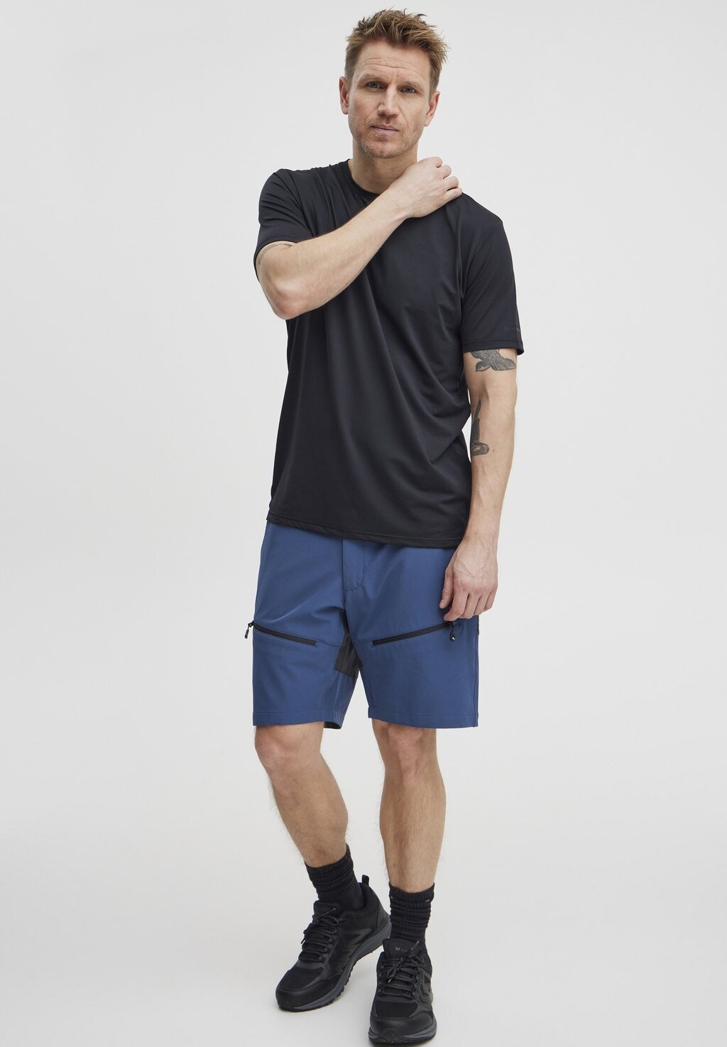 Базовая футболка NBELWIN M North Bend, черный
Базовая футболка NBELWIN M North Bend, черный