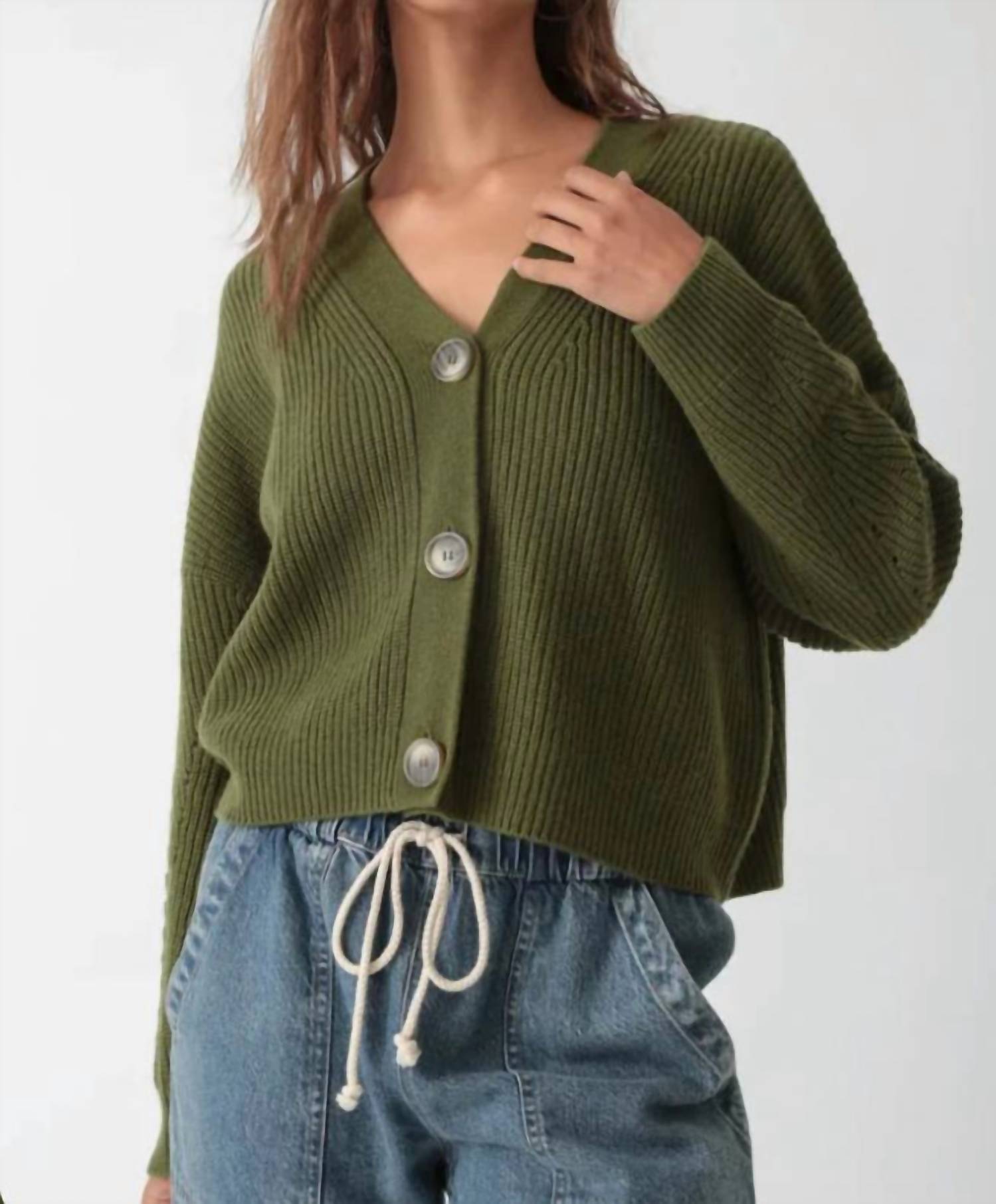 Свитер Katie в оливковом цвете Electric & Rose
Свитер Katie в оливковом цвете Electric & Rose