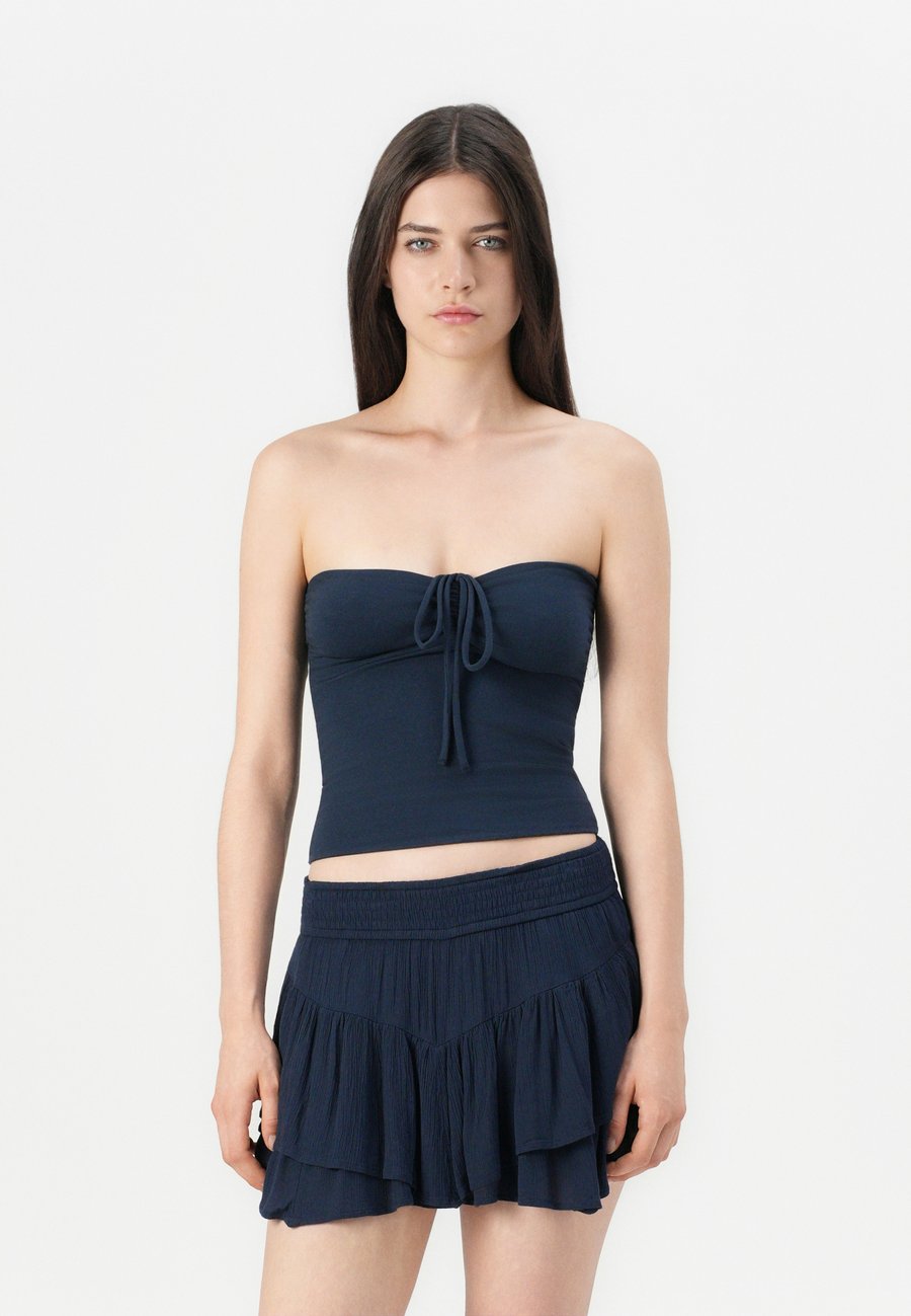 Топ Hollister Co. TIE FRONT TUBE, Dark Blue
Топ Hollister Co. TIE FRONT TUBE, Dark Blue