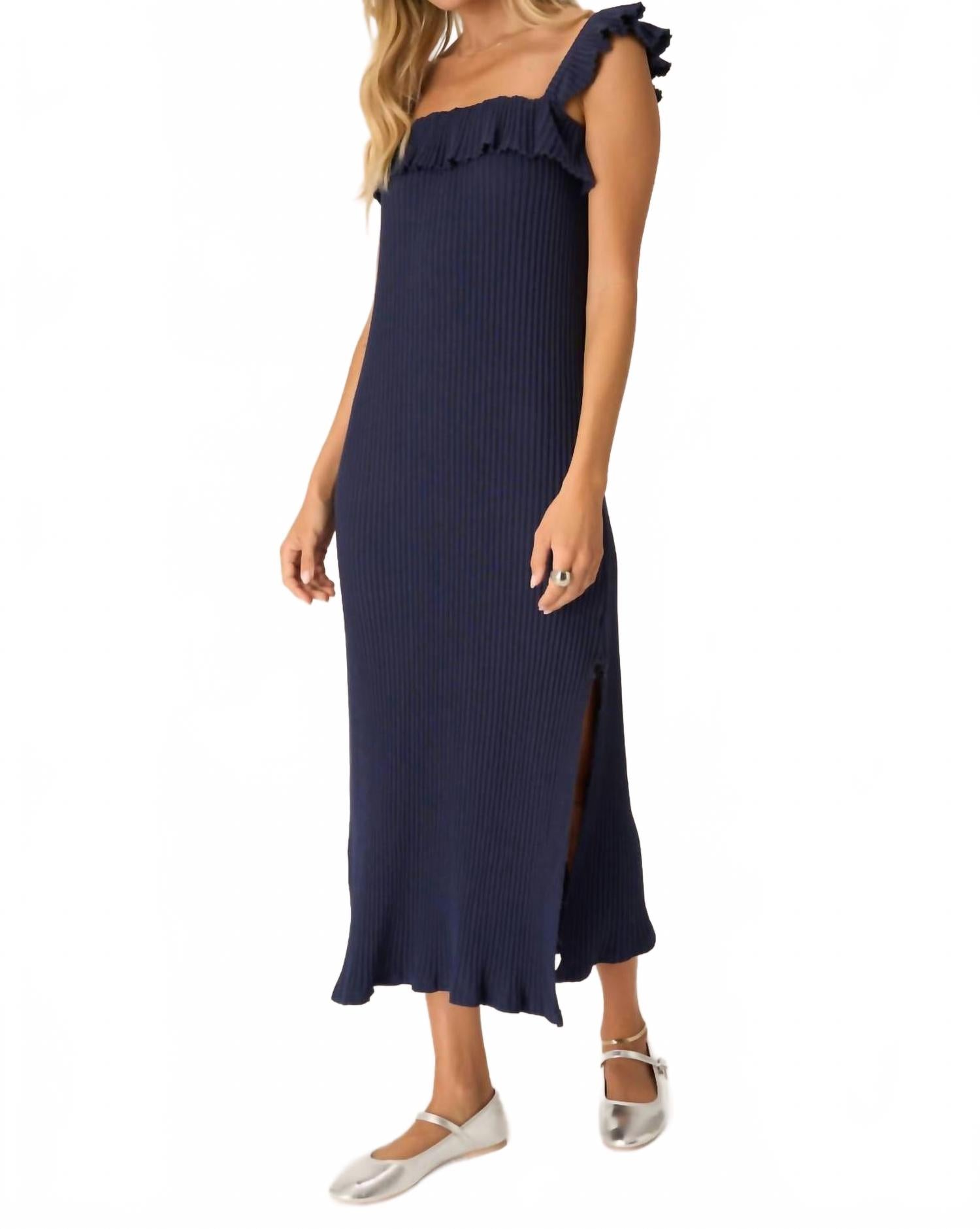 Платье-свитер Mona с оборками на рукавах, цвет Navy Bliss Project Social T, Navy Bliss
Платье-свитер Mona с оборками на рукавах, цвет Navy Bliss Project Social T, Navy Bliss