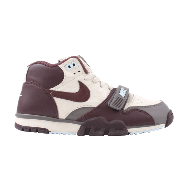 Кроссовки Nike Air Trainer 1 'Twisted Prep Pack - Clay Mahogany', красный
Кроссовки Nike Air Trainer 1 'Twisted Prep Pack - Clay Mahogany', красный