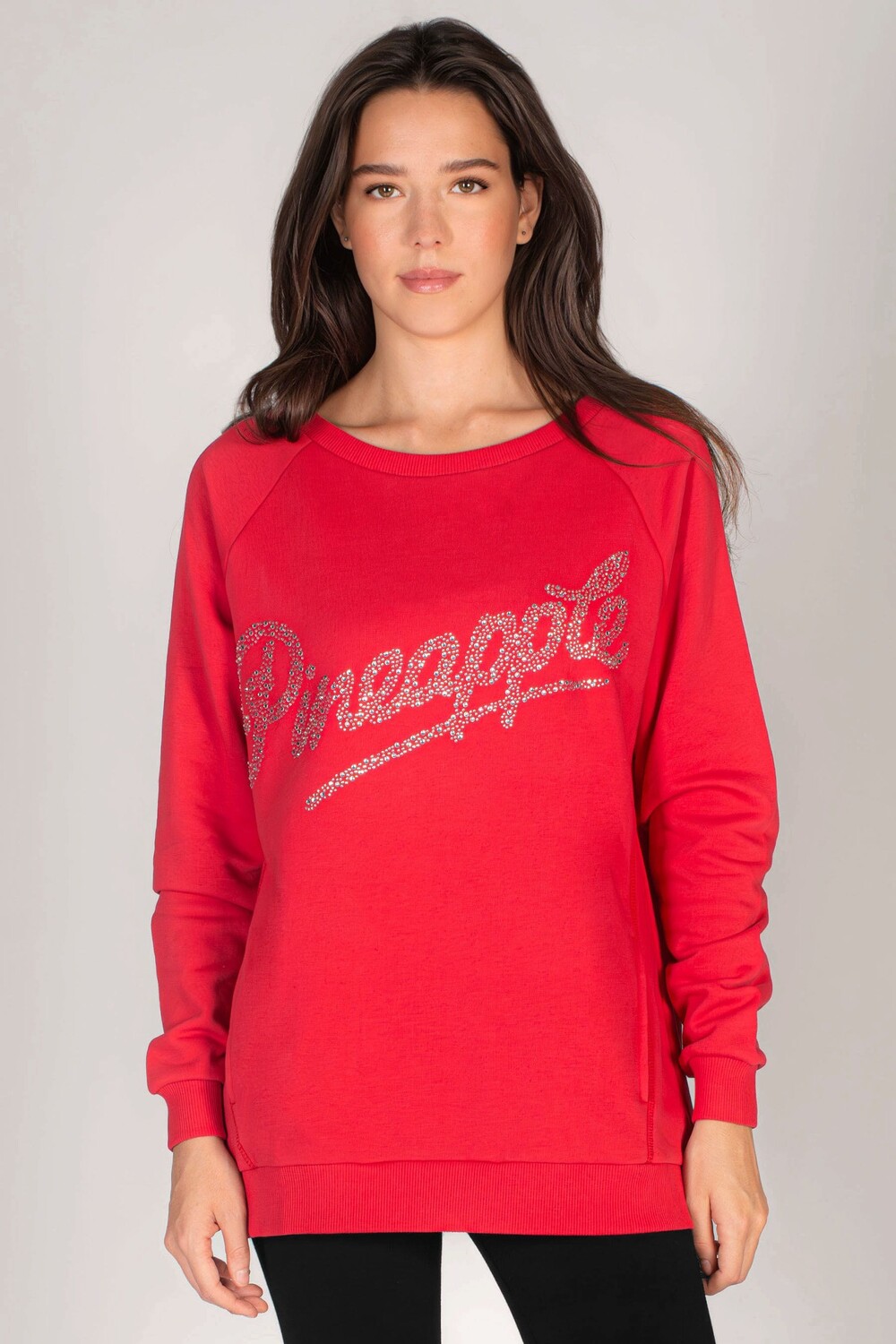 Женский свитер оверсайз с логотипом и стразами Pineapple, красный
Женский свитер оверсайз с логотипом и стразами Pineapple, красный