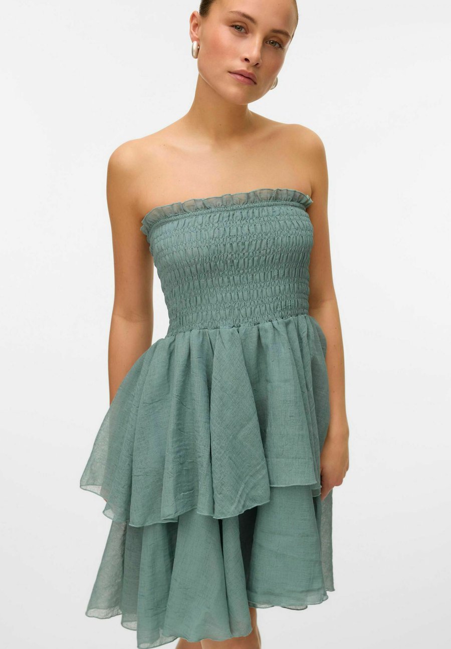 Платье Vero Moda SNRUBY, Chinois Green/Mottled Light Green
Платье Vero Moda SNRUBY, Chinois Green/Mottled Light Green