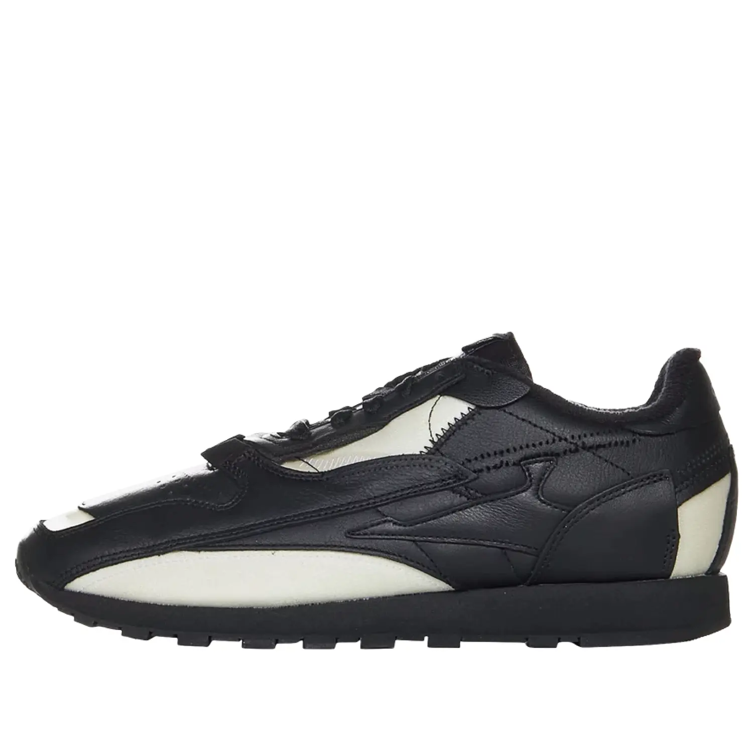 Reebok x Maison Margiela Classic Leather 'Memory Of - Black'
Reebok x Maison Margiela Classic Leather 'Memory Of - Black'