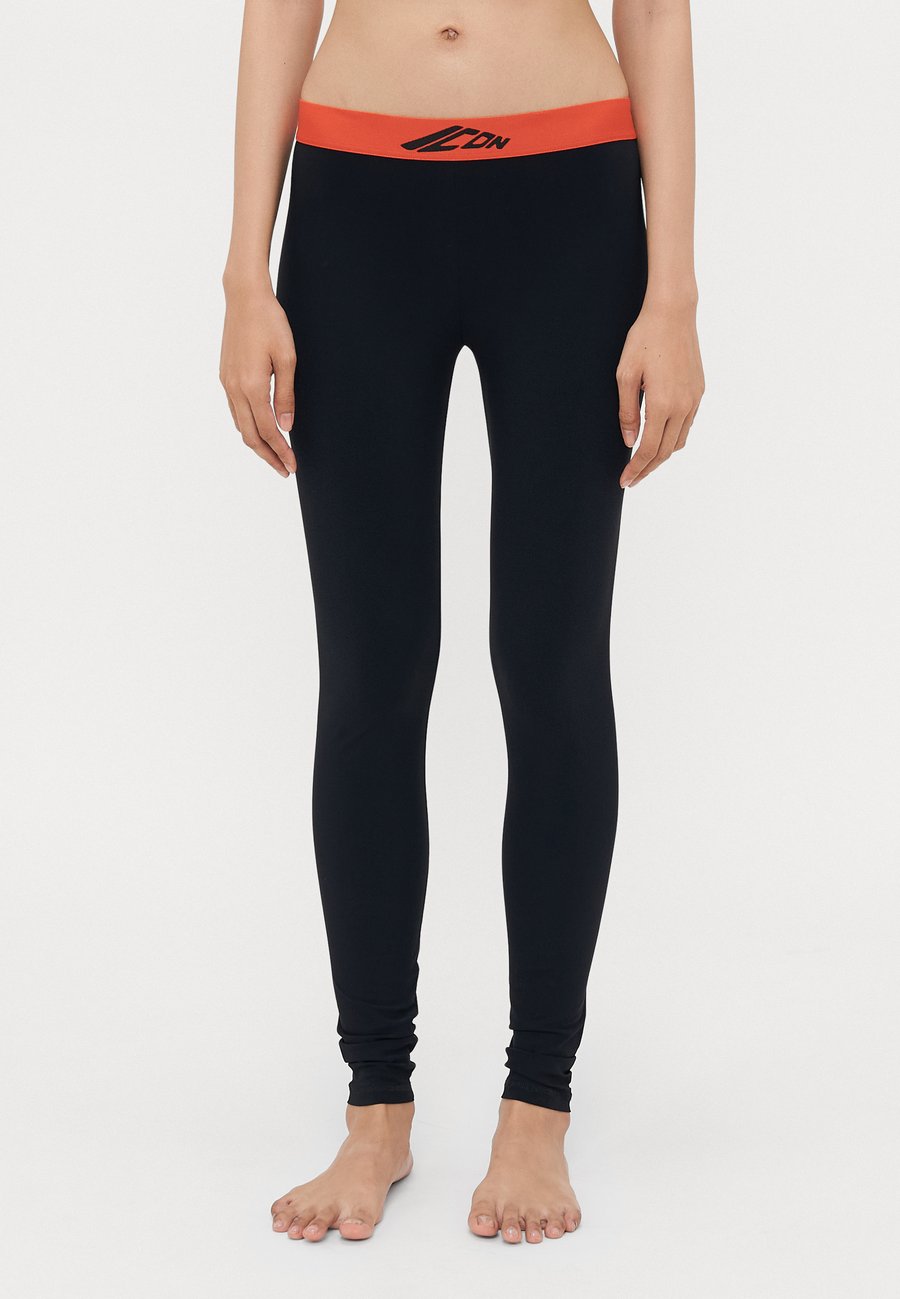 Пижамные брюки DSQUARED2 ICON LEGGINGS, Black
Пижамные брюки DSQUARED2 ICON LEGGINGS, Black