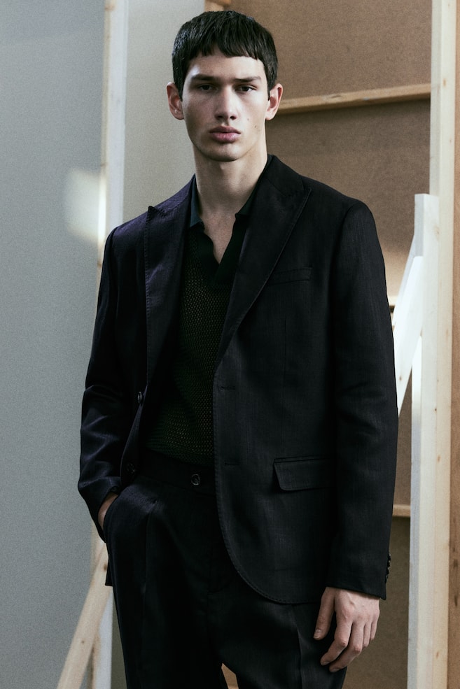 Пиджак из льняной ткани, стандартного кроя H&M, черный
Пиджак из льняной ткани, стандартного кроя H&M, черный