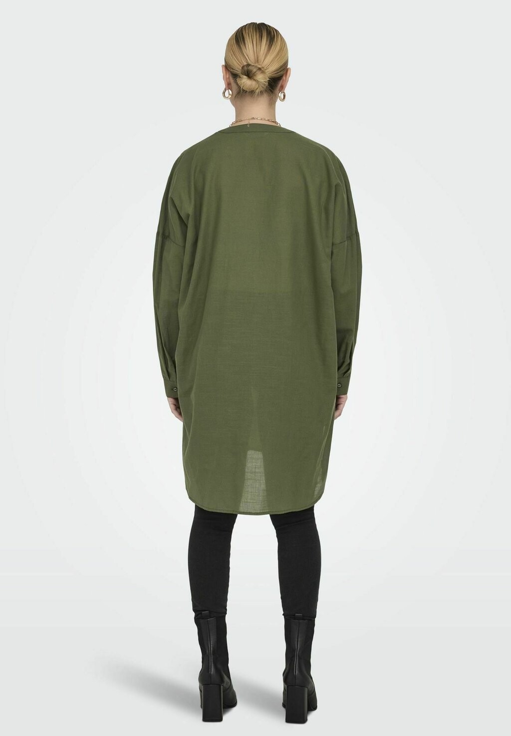 Туника LANGARM V AUSSCHNITT ONLY, хаки 
Туника LANGARM V AUSSCHNITT ONLY, хаки