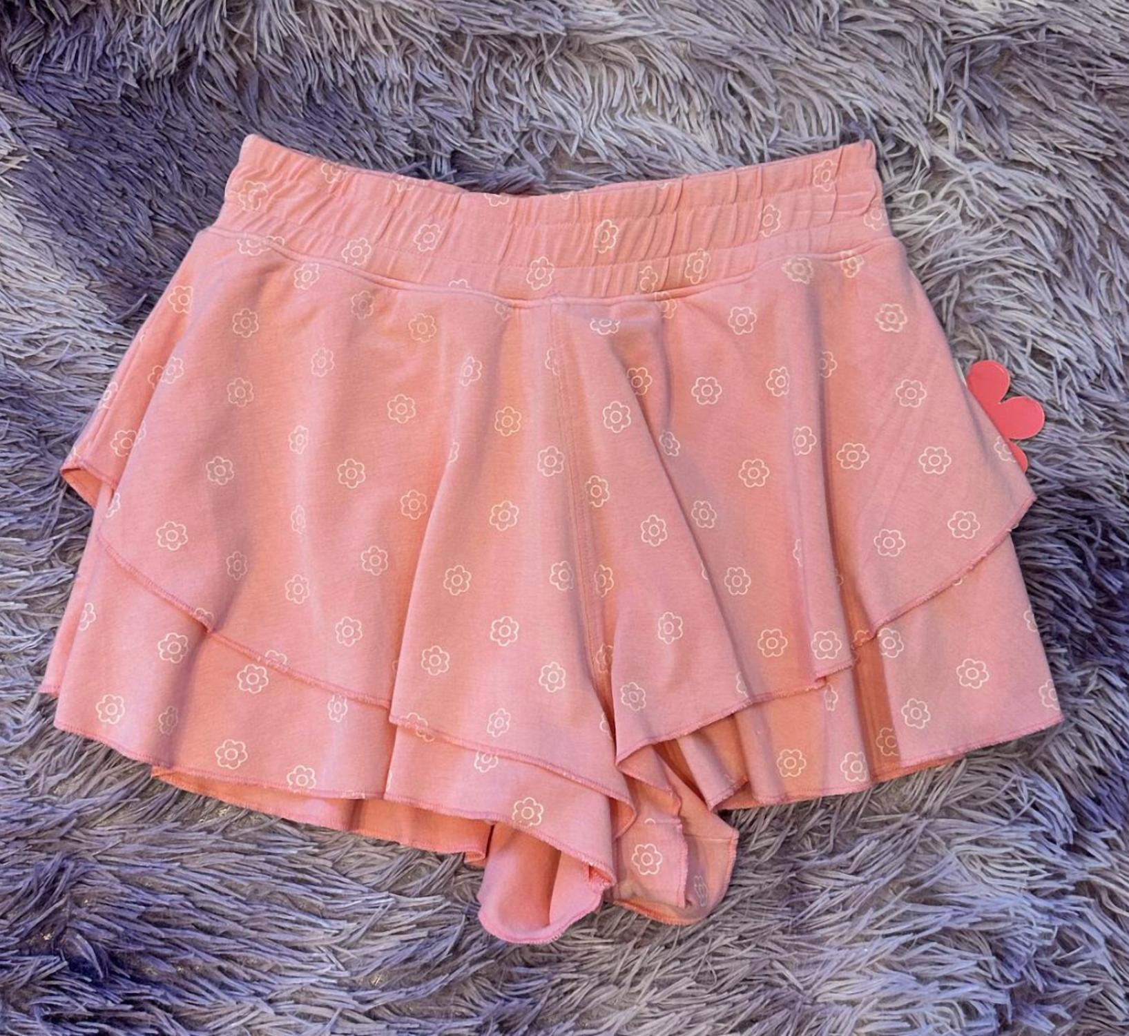 Короткие шорты с цветочным принтом и оборками для девочек в конфетно-розовом цвете Paper Flower
Короткие шорты с цветочным принтом и оборками для девочек в конфетно-розовом цвете Paper Flower