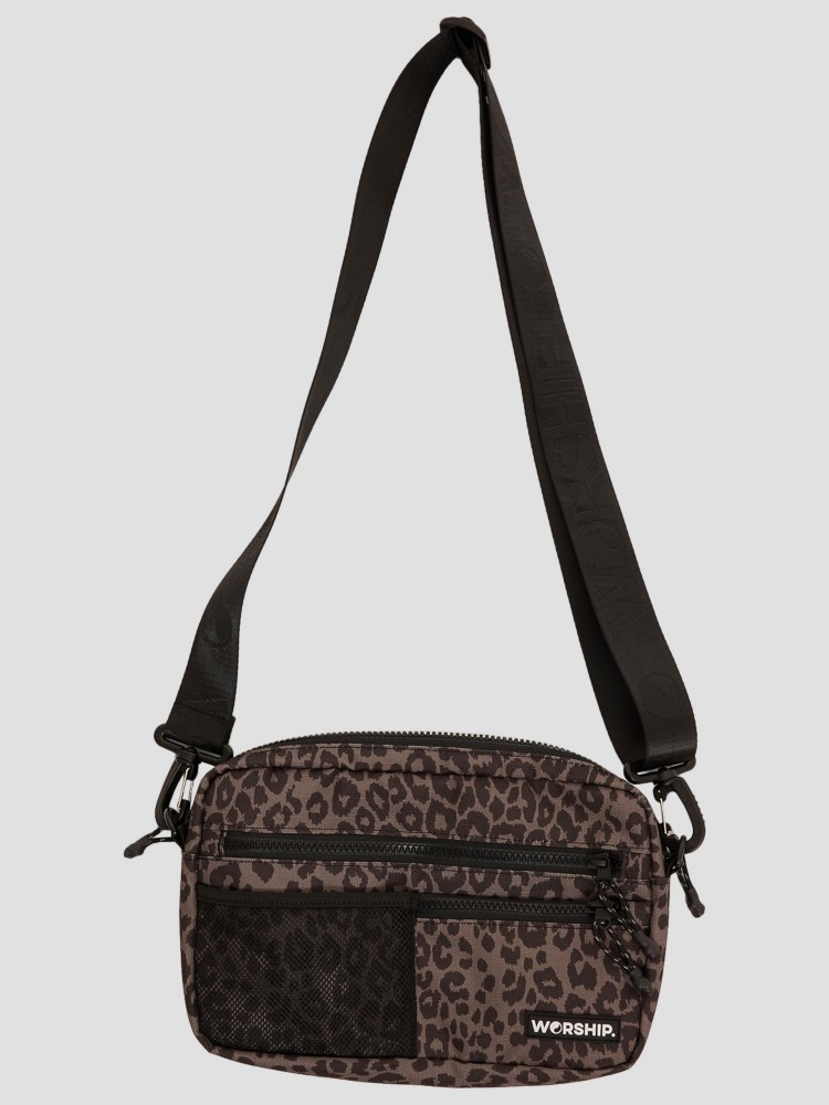 Сумка Worship Supplies Night Prowler Sling Handtasche, shroom
Сумка Worship Supplies Night Prowler Sling Handtasche, shroom