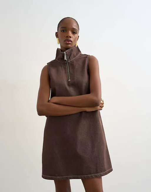 Джинсовое платье Topshop с воротником-воронкой и полосканием шоколада
Джинсовое платье Topshop с воротником-воронкой и полосканием шоколада