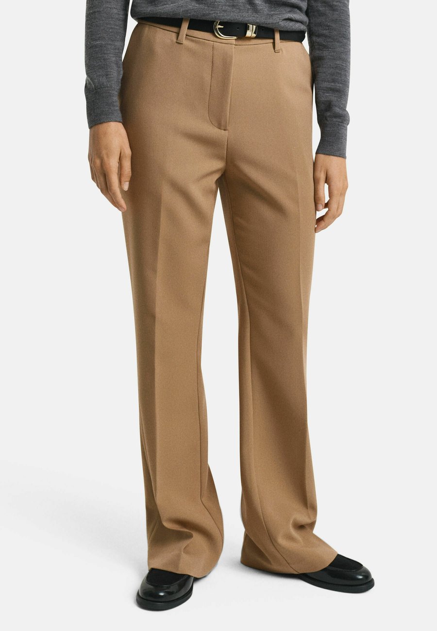 Брюки GANT FLARED SLACKS, Warm Khaki/Khaki
Брюки GANT FLARED SLACKS, Warm Khaki/Khaki