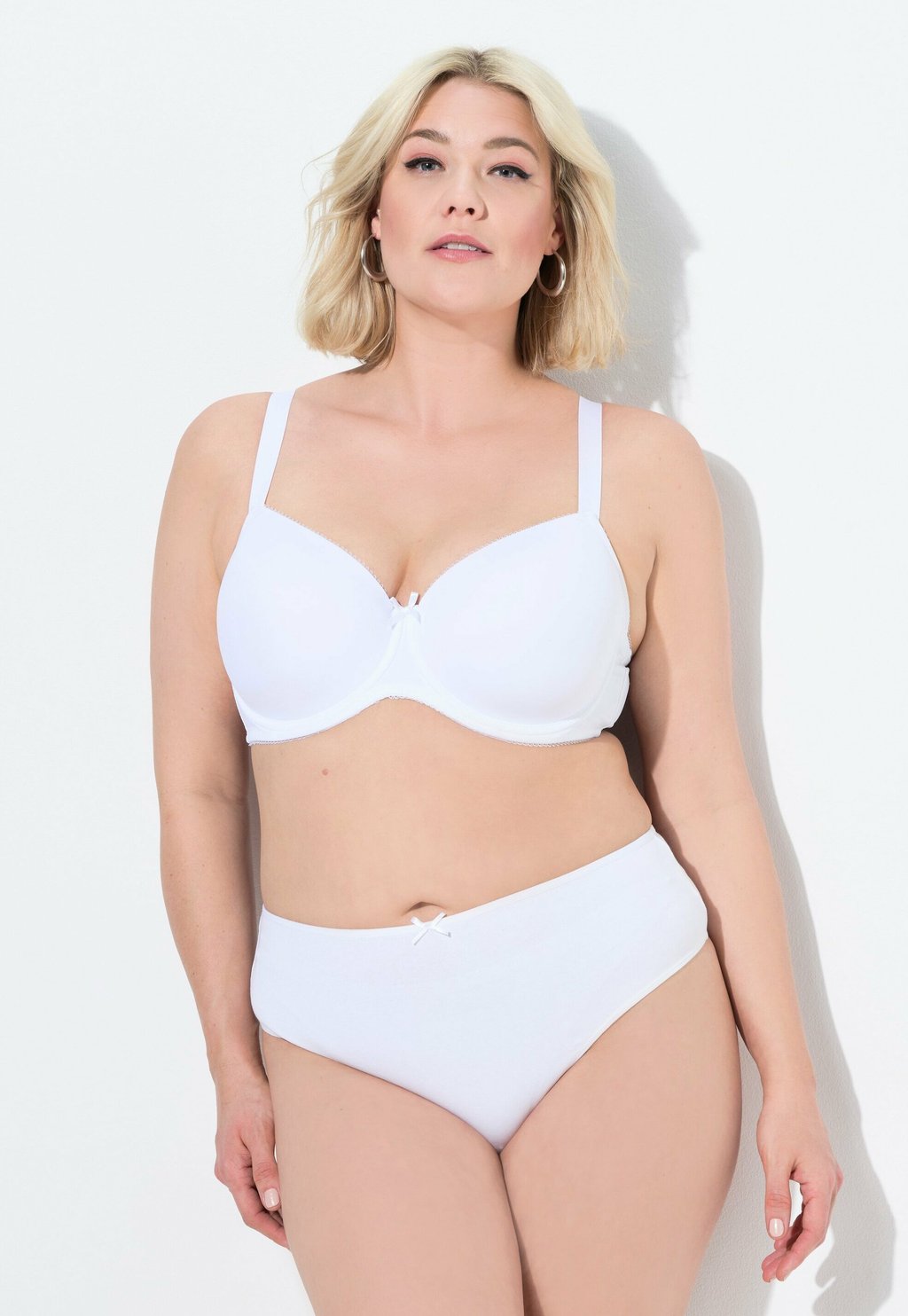 Стринги 3 PACK Ulla Popken, белый
Стринги 3 PACK Ulla Popken, белый