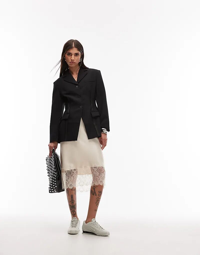 Пиджак ASOS DESIGN с открытыми швами и подплечниками, черный
Пиджак ASOS DESIGN с открытыми швами и подплечниками, черный