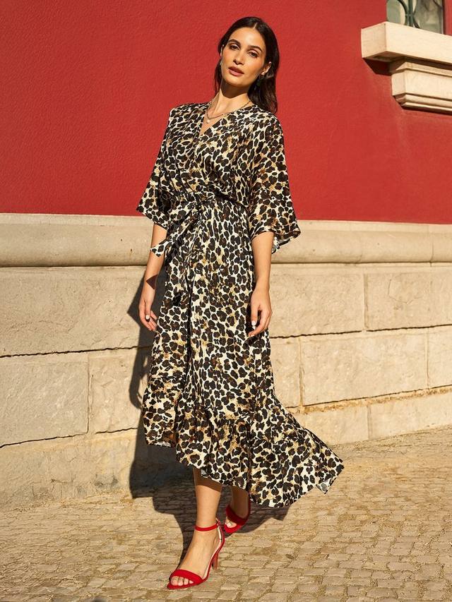 Платье миди с запахом с леопардовым принтом Yumi, коричневый
Платье миди с запахом с леопардовым принтом Yumi, коричневый