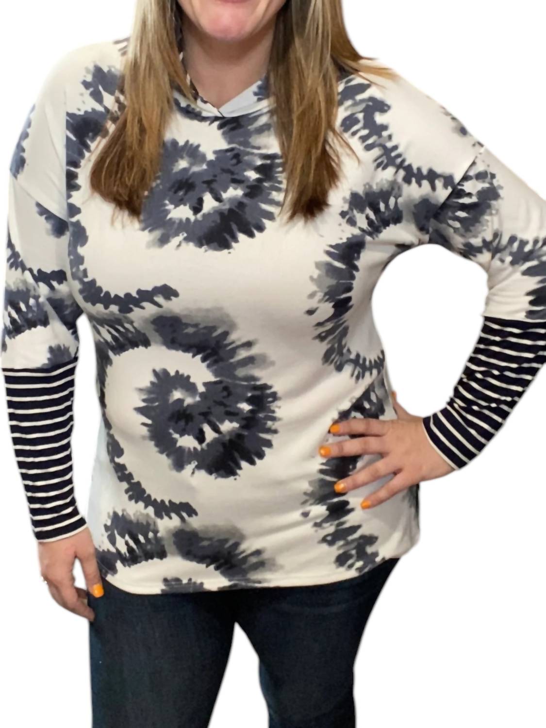 Толстовка Swirl в цвете темно-синий/белый honeyme
Толстовка Swirl в цвете темно-синий/белый honeyme