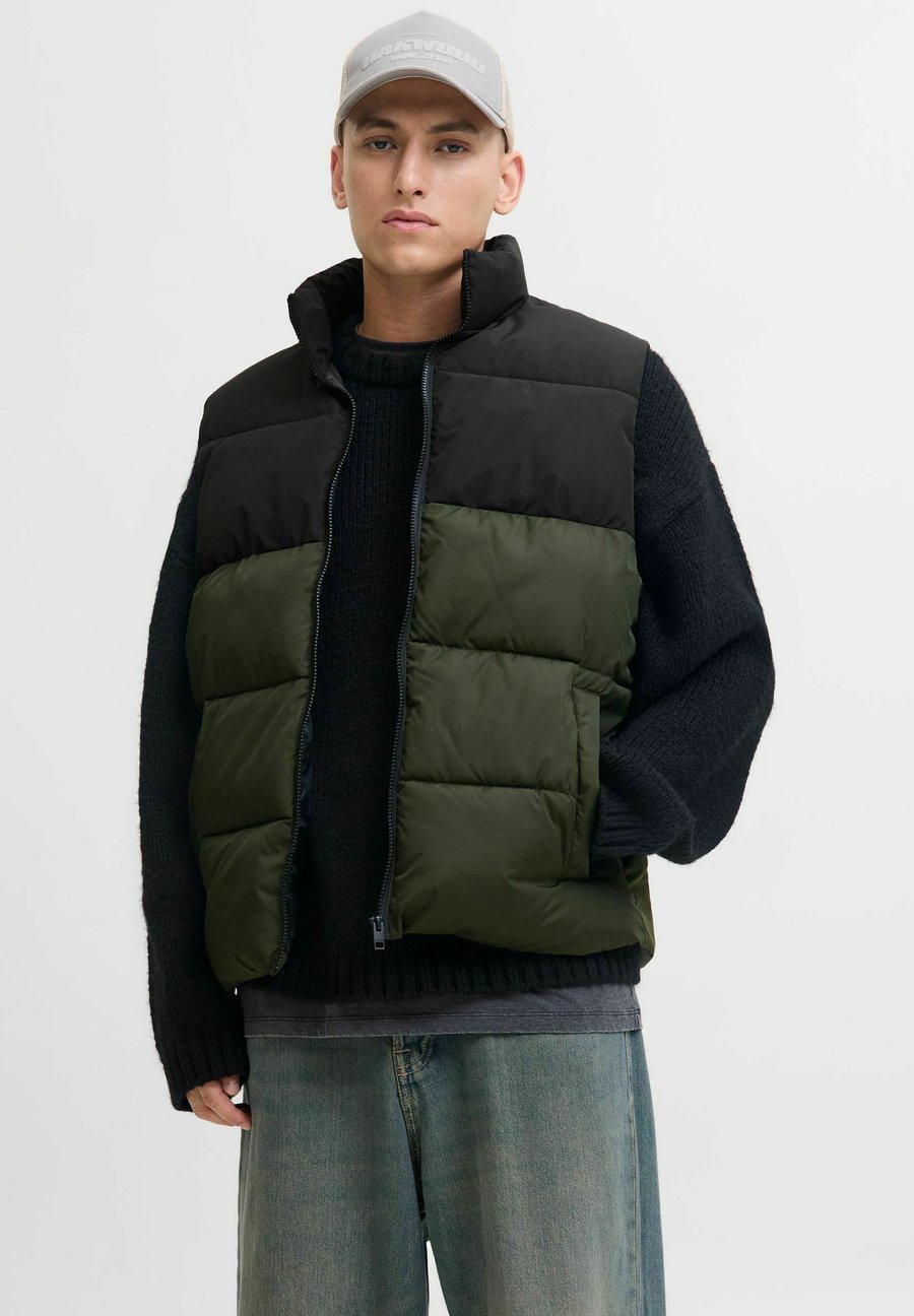 Куртка Jack & Jones Waistcoat, Rosin/Olive
Куртка Jack & Jones Waistcoat, Rosin/Olive