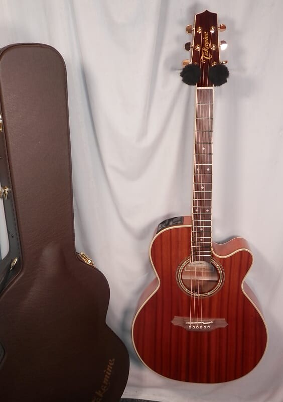 Акустическая гитара Takamine EF508KC Figured Koa Cutaway Acoustic Electric with case new
Акустическая гитара Takamine EF508KC Figured Koa Cutaway Acoustic Electric with case new