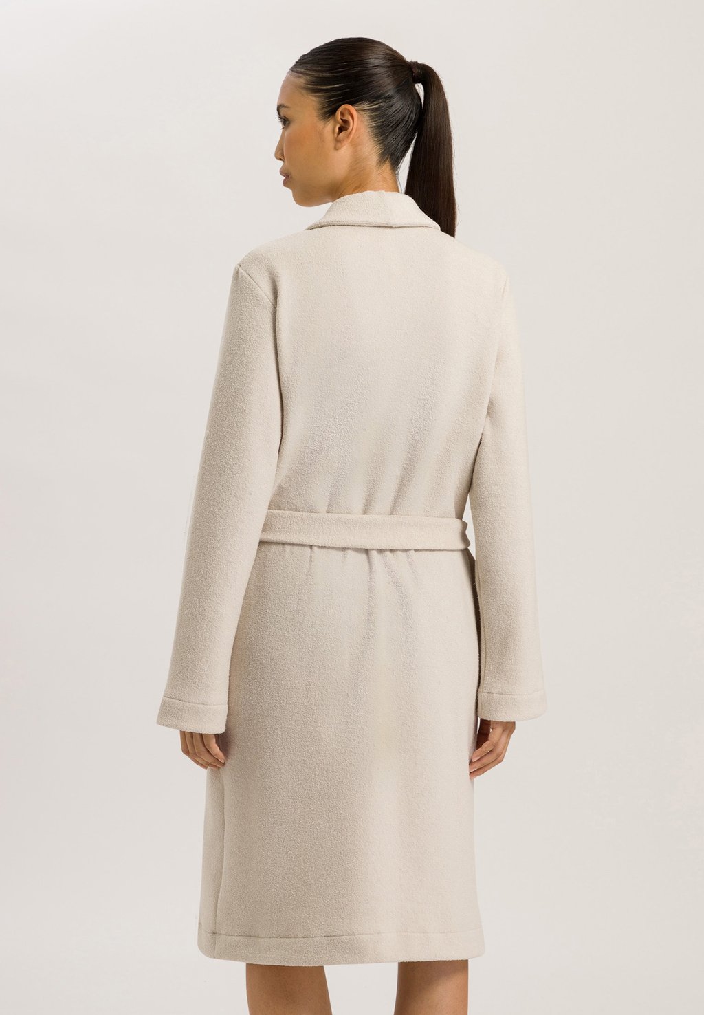 Халат SELECTION Hanro, бежевый
Халат SELECTION Hanro, бежевый