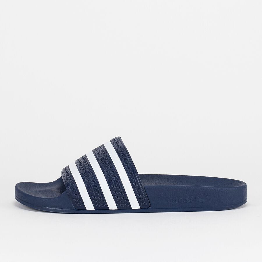 Шлепанцы adilette Badelatschen adidas Originals, цвет adiblue
Шлепанцы adilette Badelatschen adidas Originals, цвет adiblue