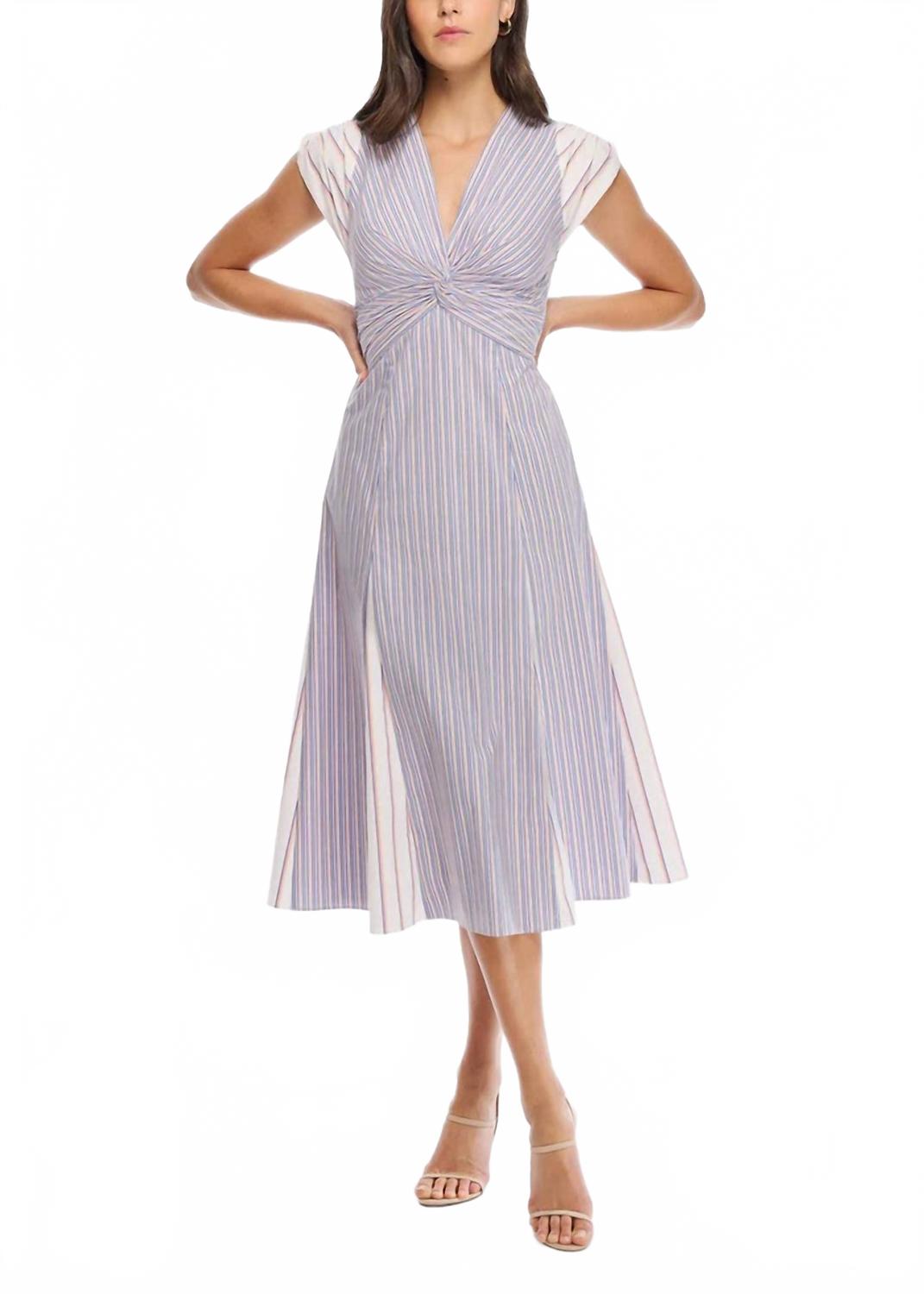 Авалинн Миди-платье в сине-голубой расцветке Shoshanna
Авалинн Миди-платье в сине-голубой расцветке Shoshanna