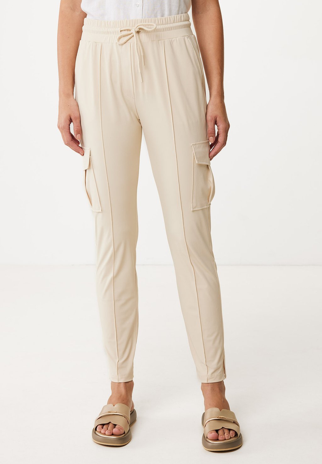 Брюки карго TRAVEL Mexx, серо-коричневый
Брюки карго TRAVEL Mexx, серо-коричневый