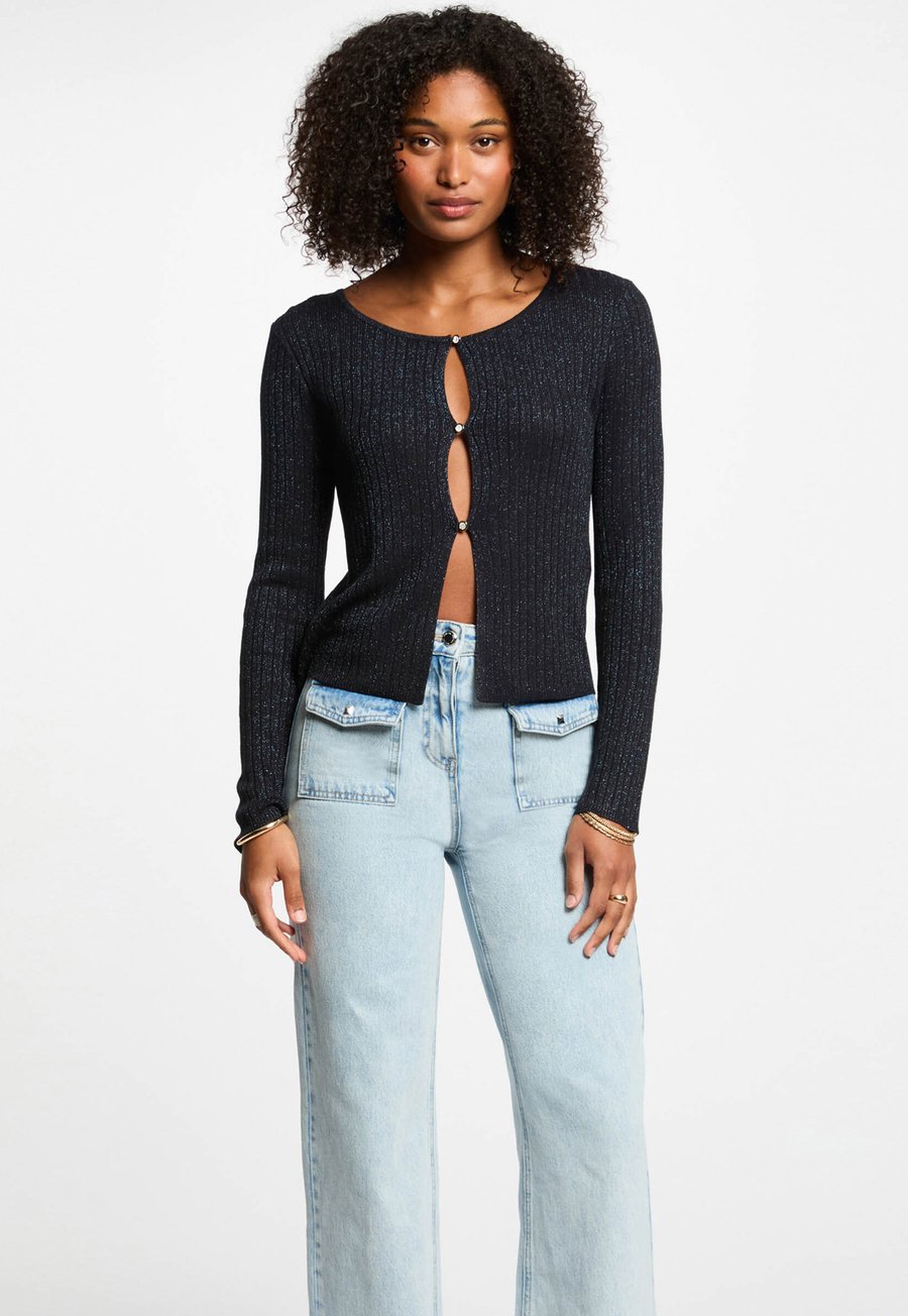 Кардиган Morgan LONG-SLEEVED , Bleu Marine/Dark Blue
Кардиган Morgan LONG-SLEEVED , Bleu Marine/Dark Blue