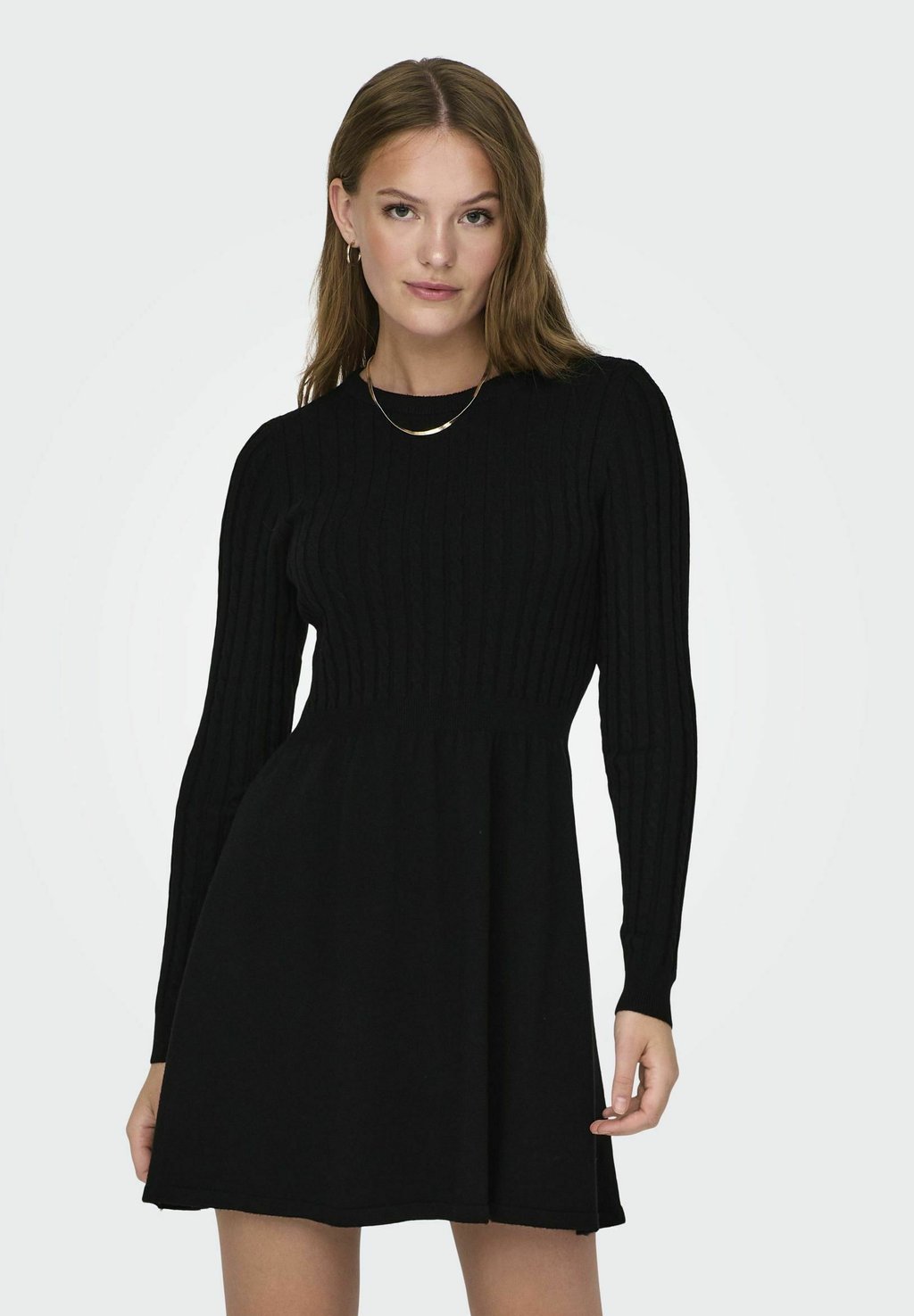 Платье-джемпер FIA ONLY, черный
Платье-джемпер FIA ONLY, черный