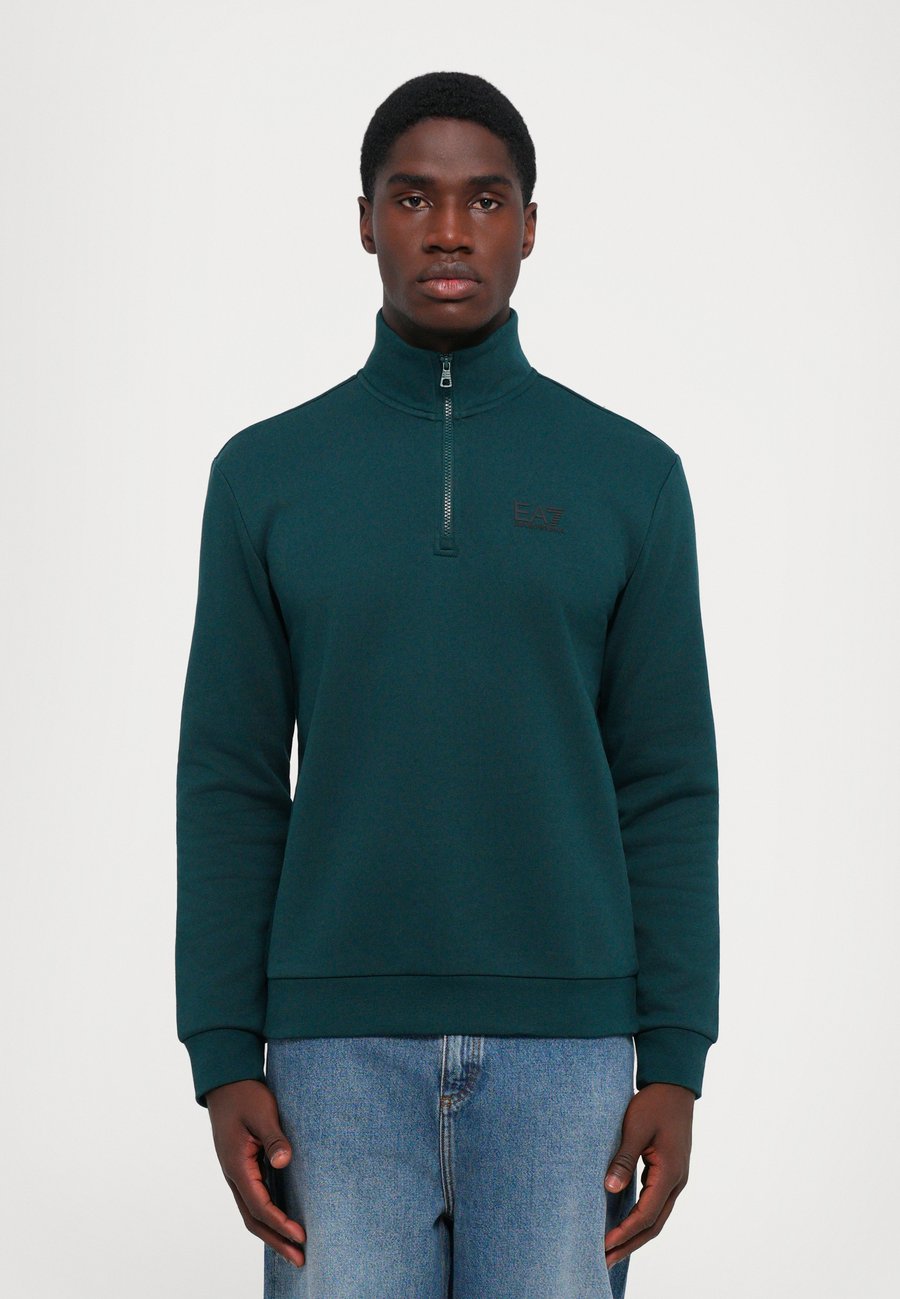 Толстовка EA7 Emporio Armani TRAIN CORE, Ponderosa Pine/Evergreen
Толстовка EA7 Emporio Armani TRAIN CORE, Ponderosa Pine/Evergreen