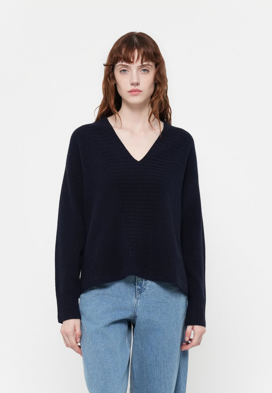 Джемпер Repeat SWEATER, Navy/Dark Blue
Джемпер Repeat SWEATER, Navy/Dark Blue