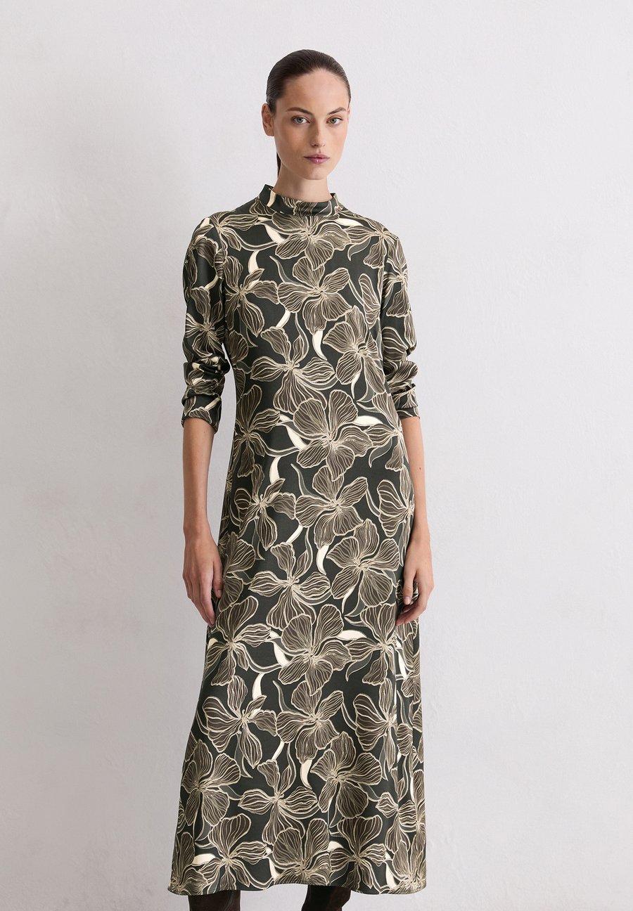 Платье Marc O'Polo LONG SLEEVE STAND-UP COLLAR, Multi/Night Grey/Grey
Платье Marc O'Polo LONG SLEEVE STAND-UP COLLAR, Multi/Night Grey/Grey