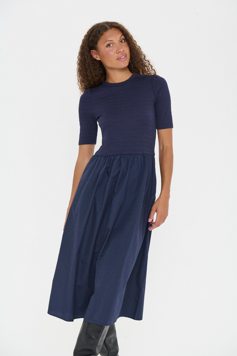 Миди платье SAINT TROPEZ LucianaSZ, Dark blue
Миди платье SAINT TROPEZ LucianaSZ, Dark blue