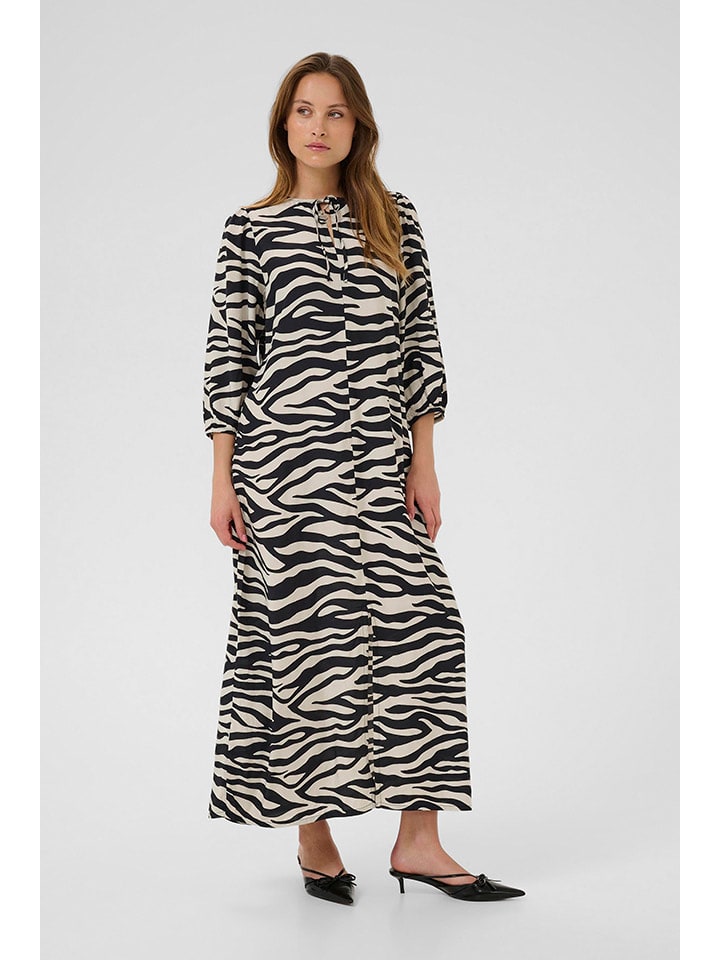 Платье кремового/черного цвета Kaffe
Платье кремового/черного цвета Kaffe