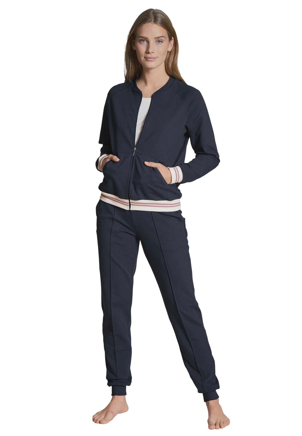 Женские брюки для сна с карманами и эластичной резинкой на талии Favorites CALIDA, цвет Dark Lapis Blue
Женские брюки для сна с карманами и эластичной резинкой на талии Favorites CALIDA, цвет Dark Lapis Blue