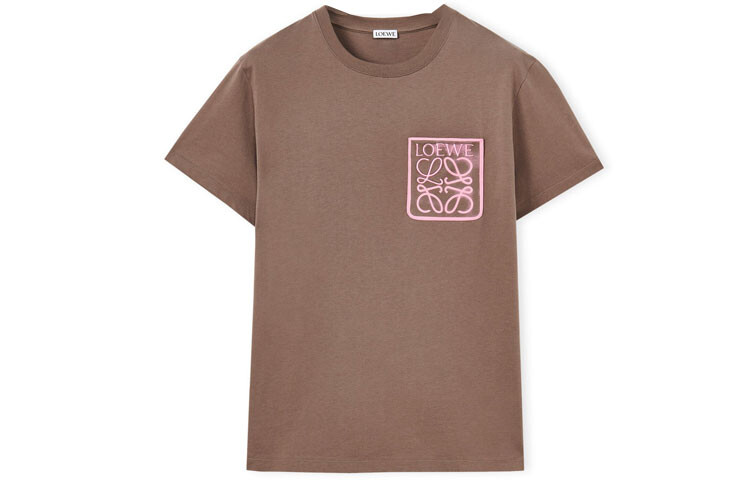 Футболка с анаграммой и поддельным карманом Loewe, бирюзовый
Футболка с анаграммой и поддельным карманом Loewe, бирюзовый