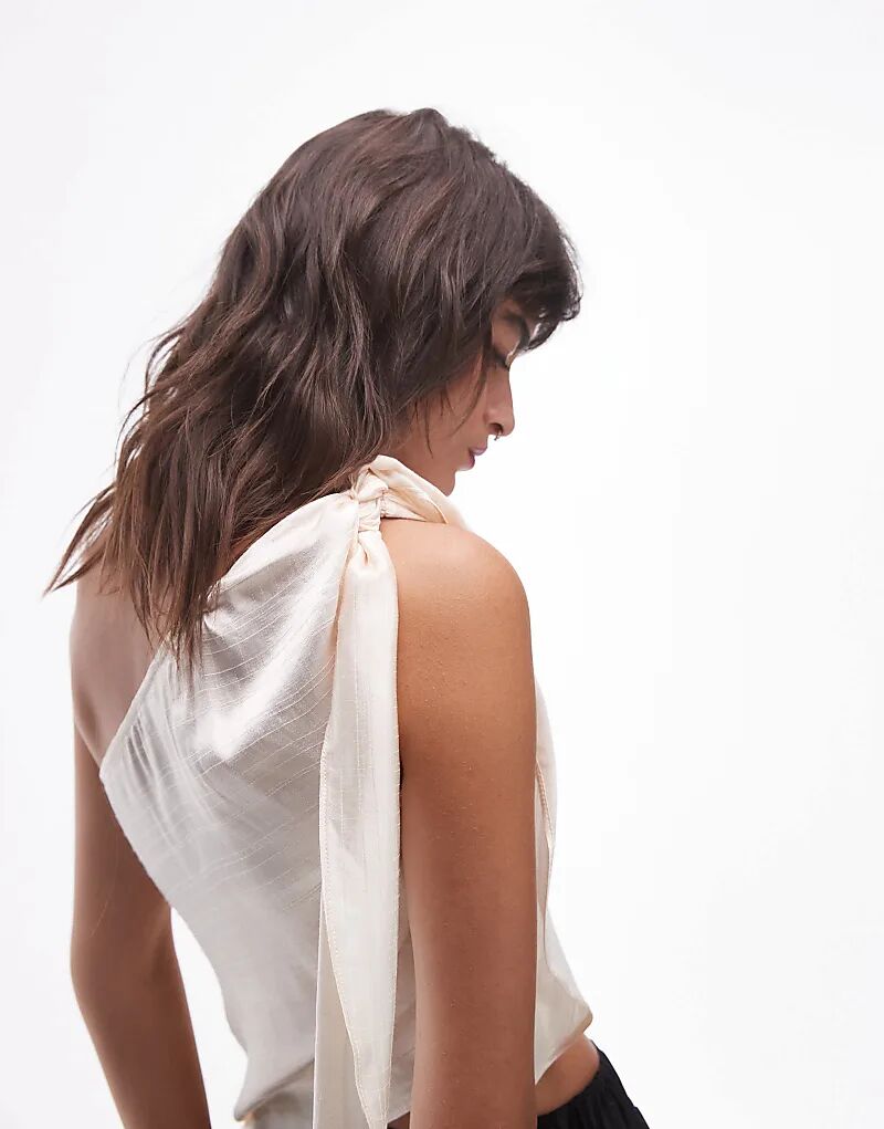 Топ на одно плечо цвета слоновой кости Topshop
Топ на одно плечо цвета слоновой кости Topshop