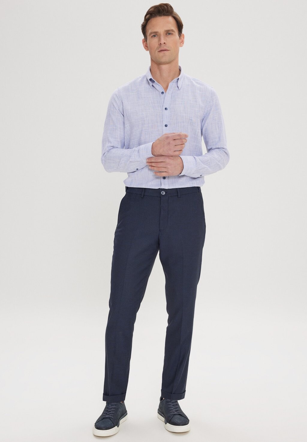 Чиносы SLIM FIT SIDE POCKET WITH ELASTICATED WAIST AC&CO / ALTINYILDIZ CLASSICS, темно-синий
Чиносы SLIM FIT SIDE POCKET WITH ELASTICATED WAIST AC&CO / ALTINYILDIZ CLASSICS, темно-синий