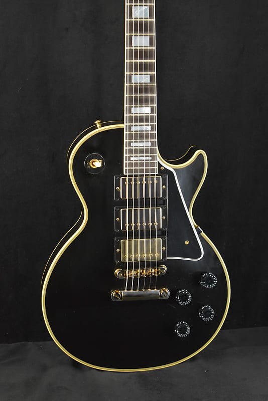 Электрогитара Gibson Custom Shop Les Paul Custom Chambered Body Slim Neck 3 Pickup Ebony VOS GH
Электрогитара Gibson Custom Shop Les Paul Custom Chambered Body Slim Neck 3 Pickup Ebony VOS GH