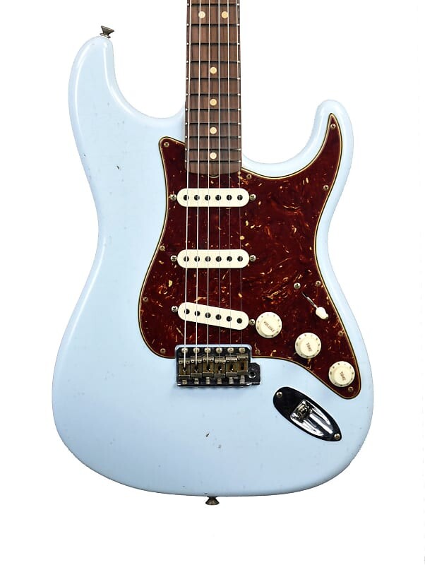 Электрогитара Fender Custom Shop 63 Stratocaster Journeyman in Sonic Blue
Электрогитара Fender Custom Shop 63 Stratocaster Journeyman in Sonic Blue