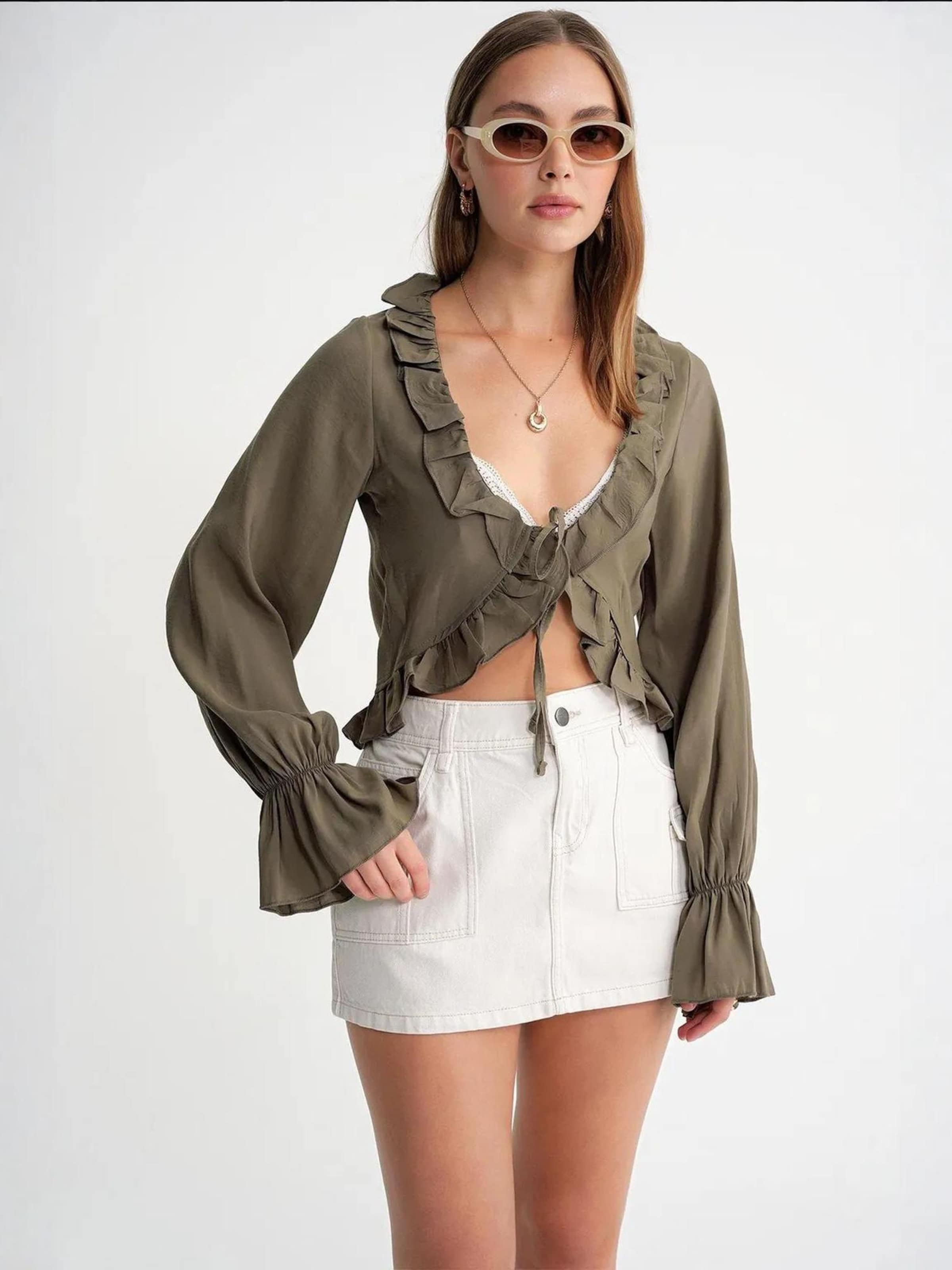 MixRay Блузка в цвете Khaki
MixRay Блузка в цвете Khaki